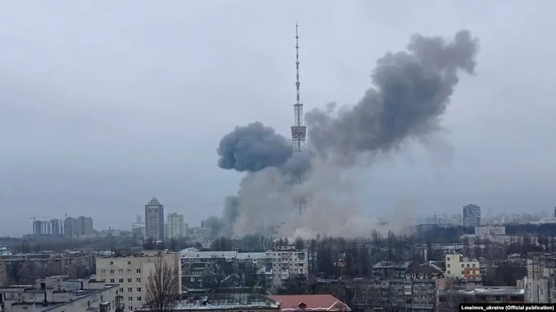 СБУ повідомила про підозру двом офіцерам РФ, які керували ударом по Київській телевежі