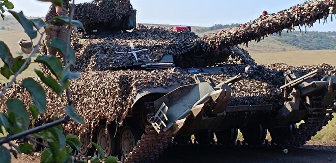 Генштаб: Жорстокі зустрічні бої біля Бахмута та Донецька, ЗСУ палять росіян на Запоріжжі — карта - Фото