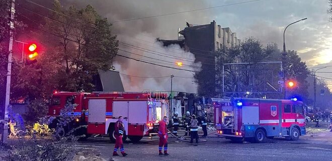 Масована ракетна атака Росії. Прильоти в готель, промисловість та склади — фото та відео - Фото