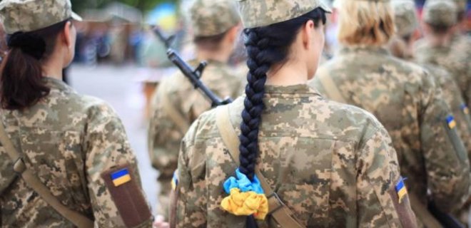 З 1 жовтня медикині мають стати на військовий облік. Що зміниться: роз’яснення МОЗ - Фото