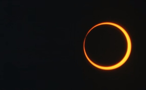 «Вогняне кільце»: онлайн-трансляція сонячного затемнення