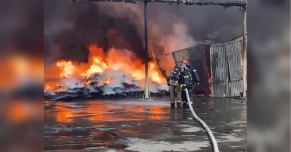 москва у вогні: в столиці країни-агресорки сталася сильна пожежа (відео)