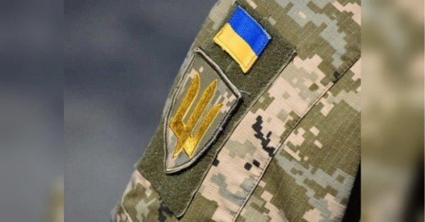 Чорна невдячність: на військового напали ті, кого він боронив від ворога