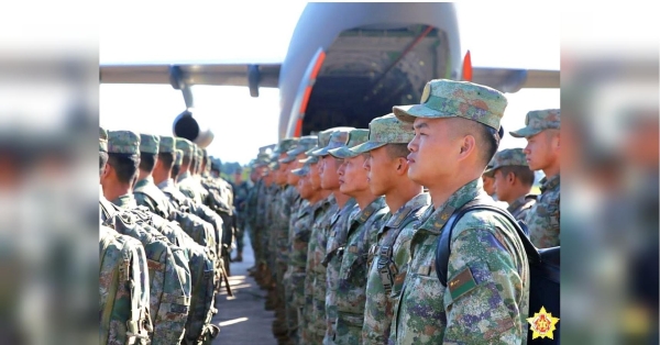 Злагодження білоруських та китайських підрозділів: що відбувається на військовому аеродромі «Барановичі» (фото)