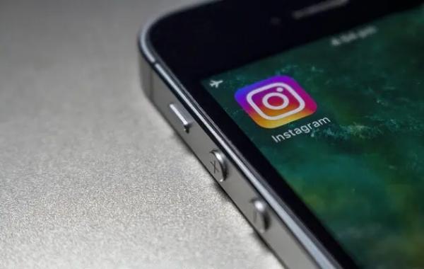 Instagram прослуховує користувачів, аби видавати найточнішу рекламу – ЗМІ