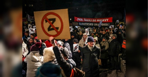 Ми не російська ганчірка: тисячі людей вийшли на протести у Словаччині