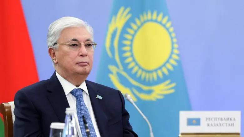 Зеленський – Токаєву: Росія намагається “виторгувати” кращі позиції на землі&hellip;