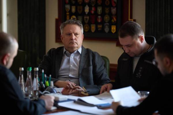 Зеленський після звіту про переговори у США: Необхідні зустрічі на найвищому рівні 8