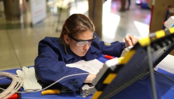 Головна 39 Міністерство освіти і науки України наголошує на найбільшій потребі в…