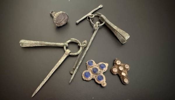 Головна 50 39 археологічних пам’яток VIII-XX століть спробували вивезти з України поштою