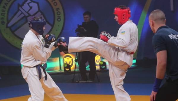 У Києві пройшов фінальний етап Третього чемпіонату України з рукопашного бою, присвячений пам'яті Максима Шаповала. 11
