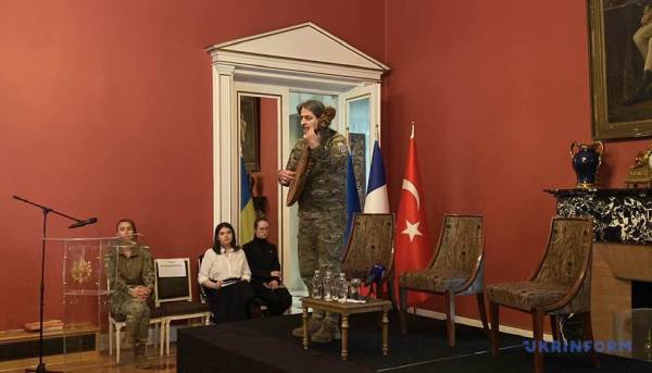 "Хорея козацька" вважає, що масова культура часів війни перетворилася на "неофольклор" українців 5