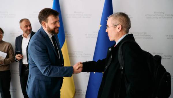 Пенсійна реформа та коригування виплат: Улютін провів зустріч із представниками&hellip;