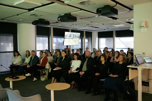 Європарламент розглянув культуру у контексті національної безпеки та український стенд на Венеційській бієнале 6