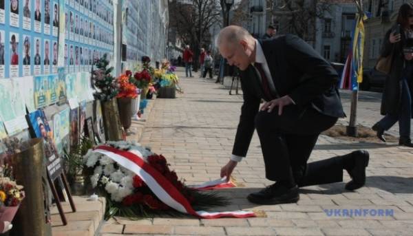 Заступник міністра закордонних справ Польщі відвідав низку українських міст та оцінив ефективність наданої допомоги. 8 Заступник міністра закордонних справ Польщі відвідав низку українських міст та оцінив ефективність наданої допомоги. 10