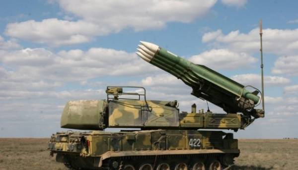 Українські дрони ліквідували два зенітно-ракетні комплекси противника «Бук» і радіолокаційну станцію «Тріумф». 11