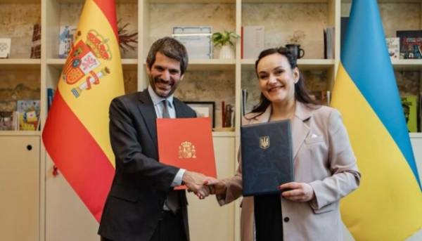 Україна та Іспанія уклали угоду про партнерство в галузі культури 3