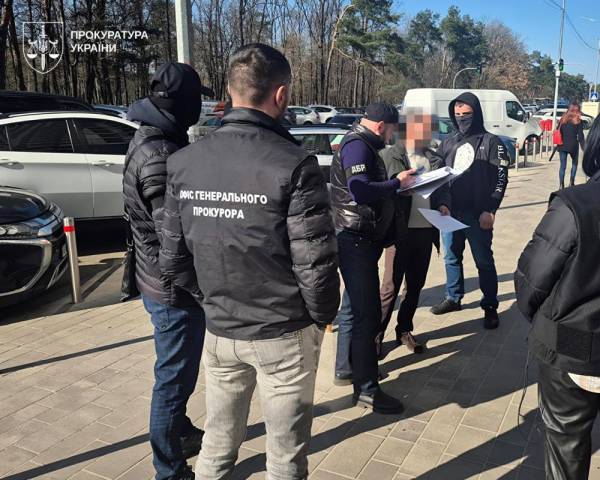 ДБР затримало полковника Нацгвардії, який намагався придбати фальшиву інвалідність 8