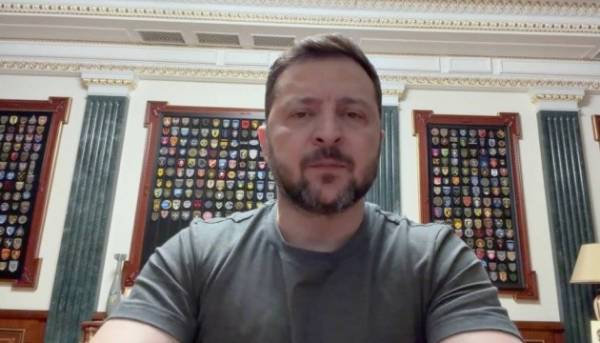 Зеленський після звіту переговорної групи: Надійшли ознаки про можливе подальше звільнення полонених 11