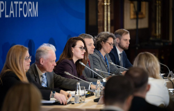 Міністерство фінансів України повідомило, що цього року державному бюджету країни для покриття видатків знадобиться 52 мільярди євро. 6