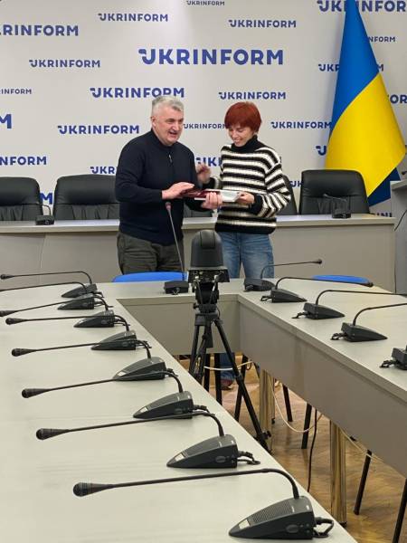 Українська журналістка Ольга Звонарьова отримала нагороду в Італії 8