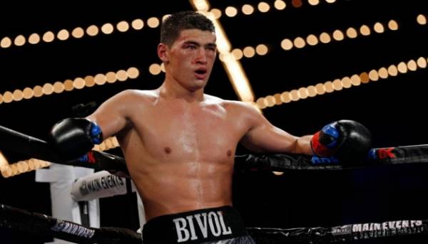 WBO не дозволила російському боксерові битися за титул чемпіона світу через конфлікт між Росією та Україною. 11