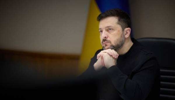 Зеленський: Росія може припинити обстріли й після Великодня