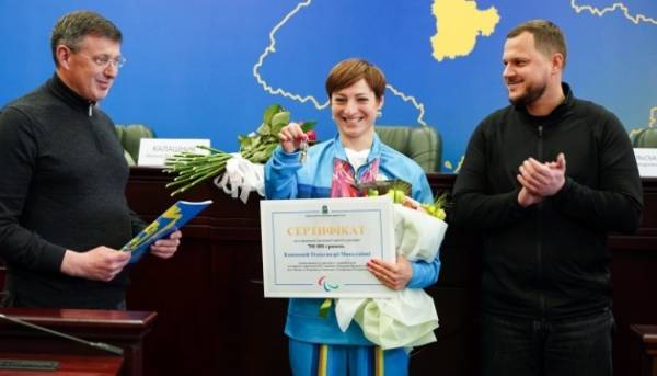 Головна 54 На Київщині вшанували паралімпійку Олександру Кононову