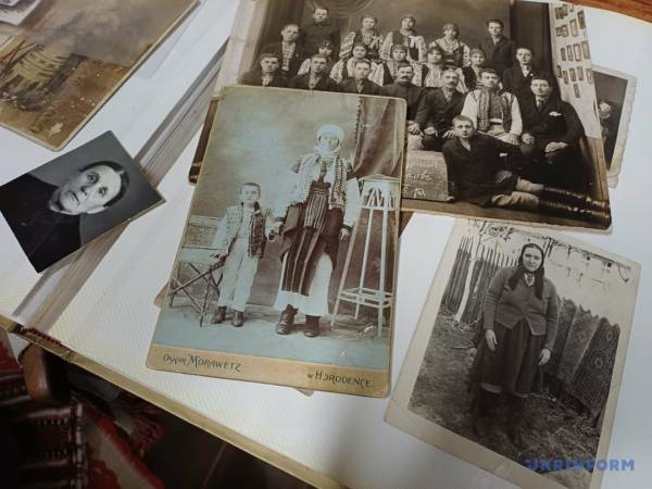 Вишиванки з історичних фотографій 17