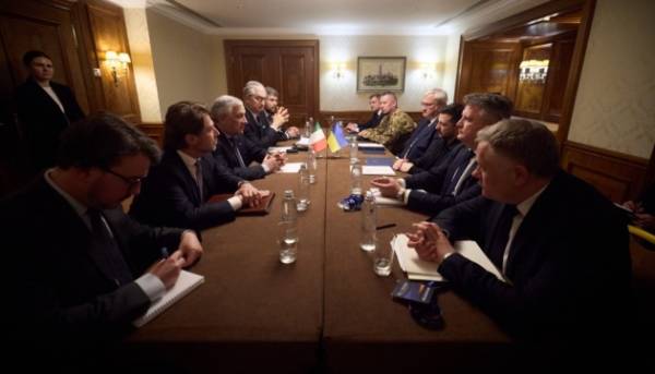 Головна 31 Зеленський провів переговори з Таяні щодо наслідків блокади Ормузької протоки…