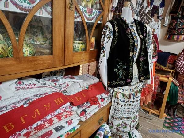 Вишиванки з історичних фотографій 22