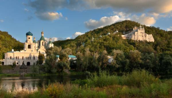 Головна 51 Ще 13 пам’яток Донеччини тепер у Державному реєстрі нерухомих.