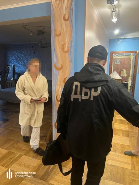 Виявлено двох соратників депутатів Верховної Ради від партії ОПЗЖ, яких підозрюють у зв'язку зі схемами ухилення від військової служби. 8