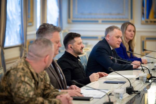 Зенітні ракети, розширення SAFE та спільне виготовлення: Президент України провів зустріч з очільницею оборонного відомства Іспанії 6