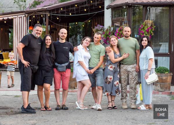 «Вона»: три історії родин військових з морської піхоти в документальній стрічці Тетяни Станєвої 22