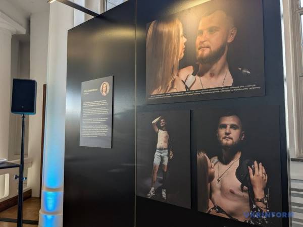 Фотокореспондентка Укрінформу представила у Брюсселі портретні знімки військових та цивільних, які пройшли реабілітацію. 28