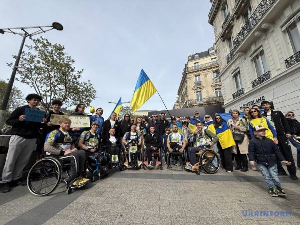 Українці здобули перемогу на Паризькому марафоні на Великдень 16