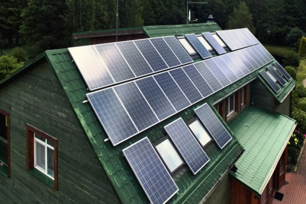 Нові сонячні панелі досягають 130% ефективності завдяки науковому прориву