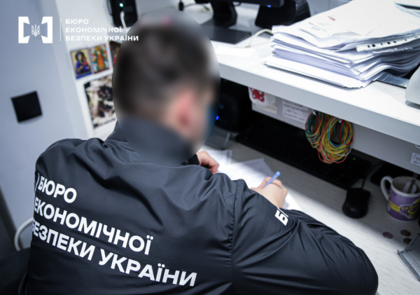 БЕБ виявило конвертаційний центр з оборотом до 18 мільярдів, який обслуговував сотні компаній 6