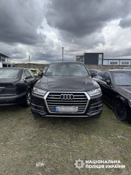 Національна поліція заарештувала членів злочинного угруповання, які змушували людей віддавати «борги» та скоювали підпали. 17 Національна поліція заарештувала членів злочинного угруповання, які змушували людей віддавати «борги» та скоювали підпали. 17