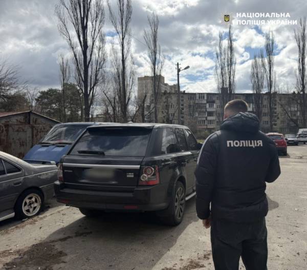 Національна поліція заарештувала членів злочинного угруповання, які змушували людей віддавати «борги» та скоювали підпали. 16 Національна поліція заарештувала членів злочинного угруповання, які змушували людей віддавати «борги» та скоювали підпали. 16