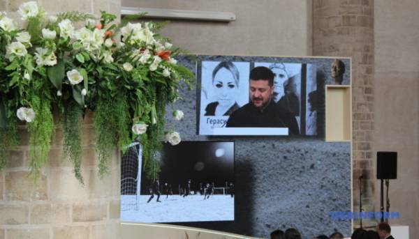 Головна 28 У Нідерландах було вручено премію «Чотири свободи», яка була…