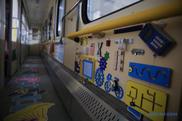 Потяги Львів - Одеса та Харків - Івано-Франківськ матимуть модернізовані вагони для дітей 19