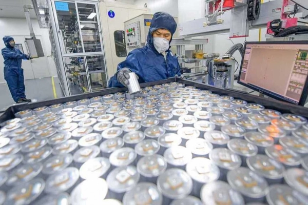 Китайські вчені створили батарею, яка не може загорітися