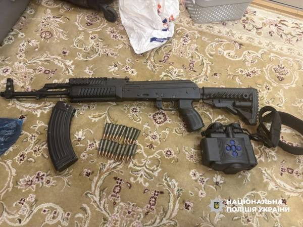 Національна поліція заарештувала членів злочинного угруповання, які змушували людей віддавати «борги» та скоювали підпали. 20 Національна поліція заарештувала членів злочинного угруповання, які змушували людей віддавати «борги» та скоювали підпали. 20