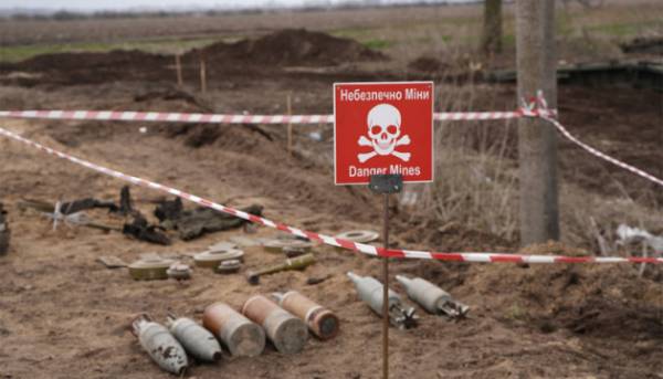 Внаслідок чотирирічної війни в Україні понад 1400 осіб зазнали поранень через міни, зокрема 147 дітей. 3