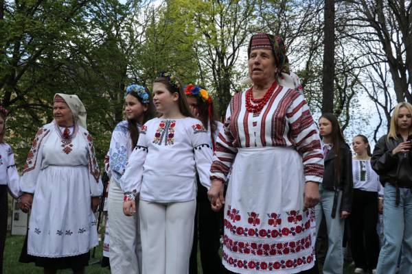 У Львові пройшло культурне дійство «Гаївки на Валах» 7