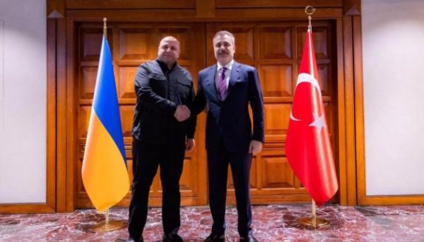 Головна 30 Переговори з Російською Федерацією та українські військовополонені: Умєров провів зустріч…