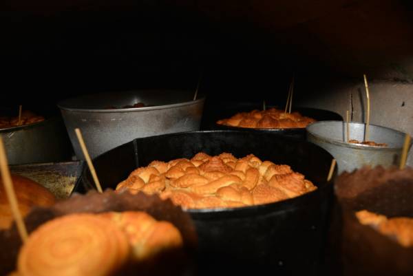 «Чи дрімаєте, чи спите - дайте кукурудзу та яйце!» 23