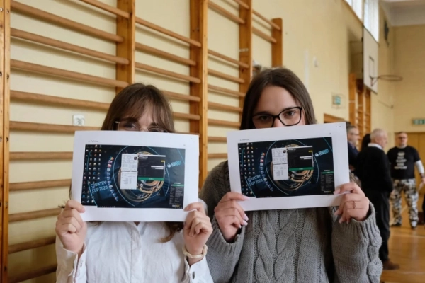 Інформатика мрії: польських учнів вчать розганяти ПК 15 Інформатика мрії: польських учнів вчать розганяти ПК 15